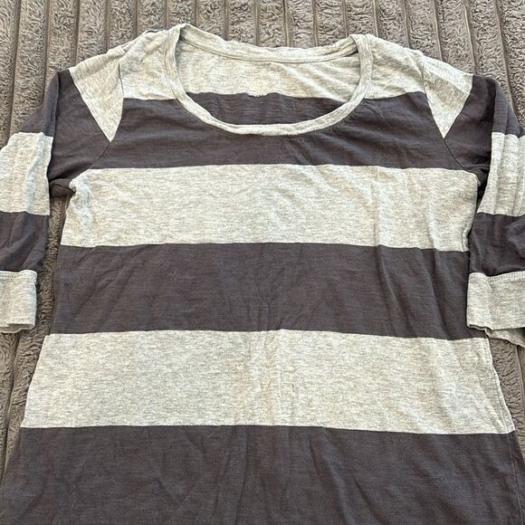 Women’s Tunic - Picture 3 of 5